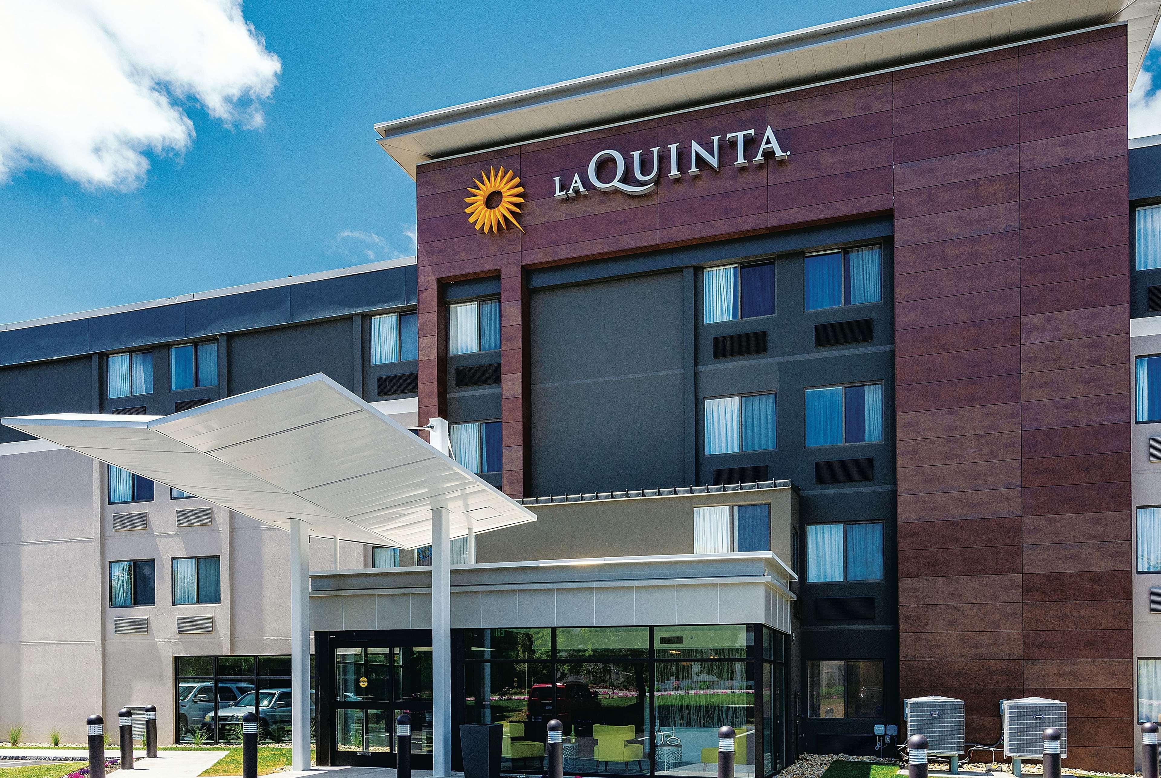 Отель La Quinta By Wyndham Salem Nh Экстерьер фото